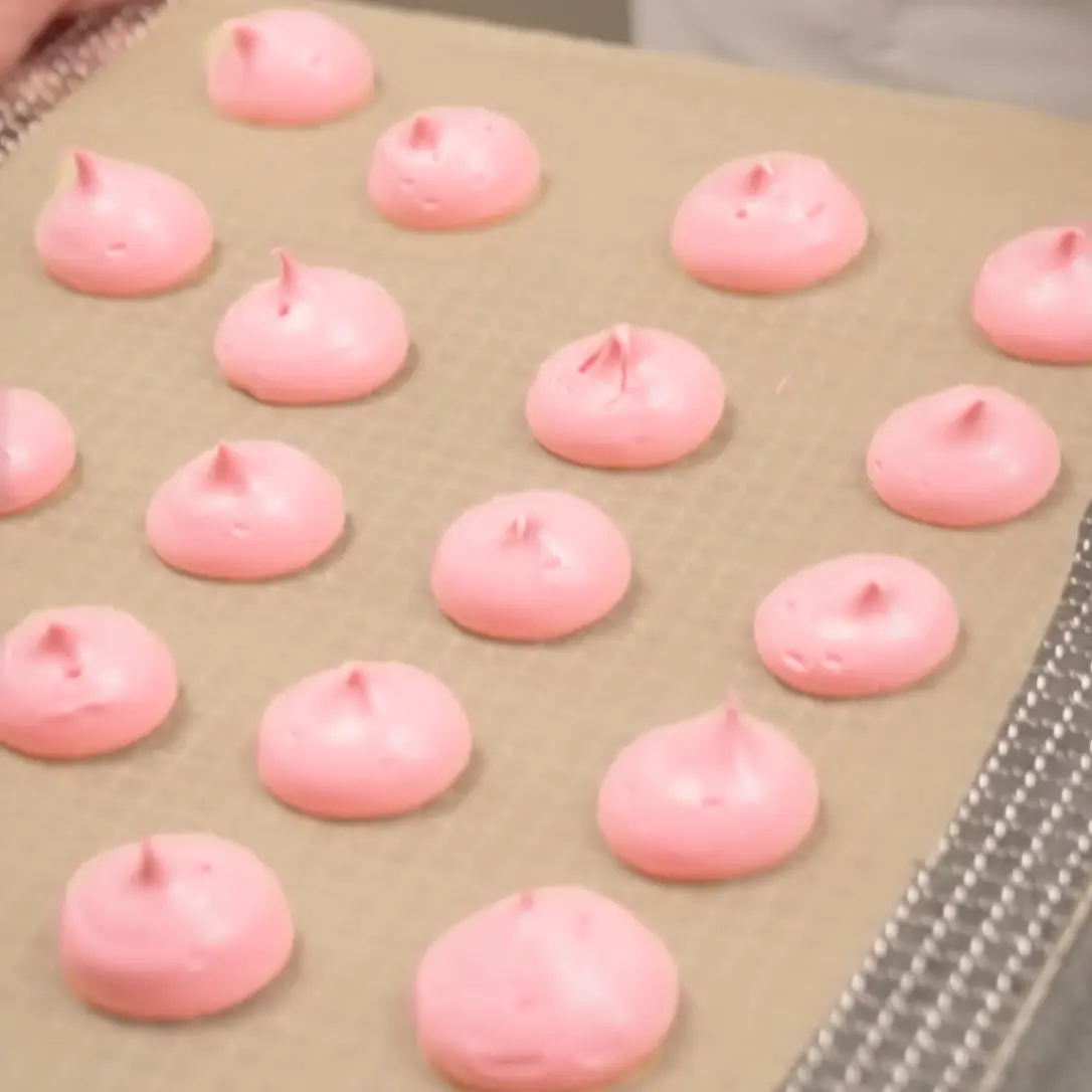 creation thumb for Rote-Beete-Macaron