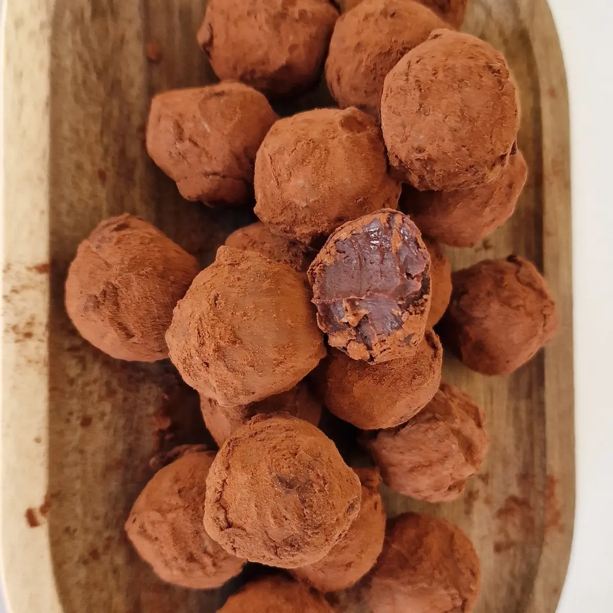 creation thumb for MINI DARK CHOCOLATE & COINTREAU TRUFFLES
