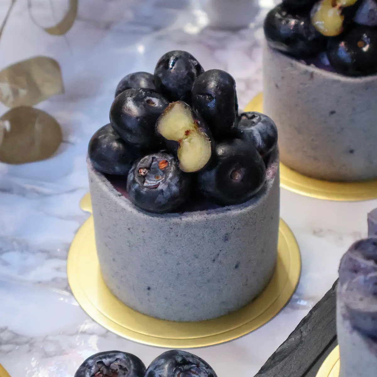 creation thumb for Blueberry choux sponge/biscuit
