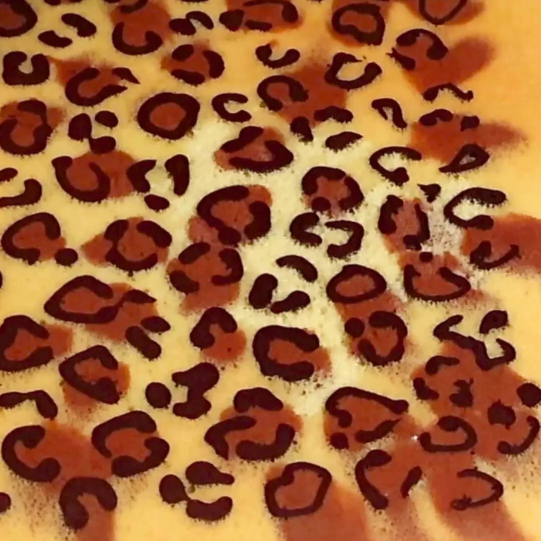 creation thumb for Animal print Roll Cake