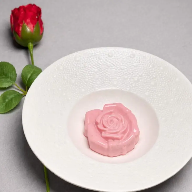 creation thumb for Valentine Pomegranate Mousse 🌹