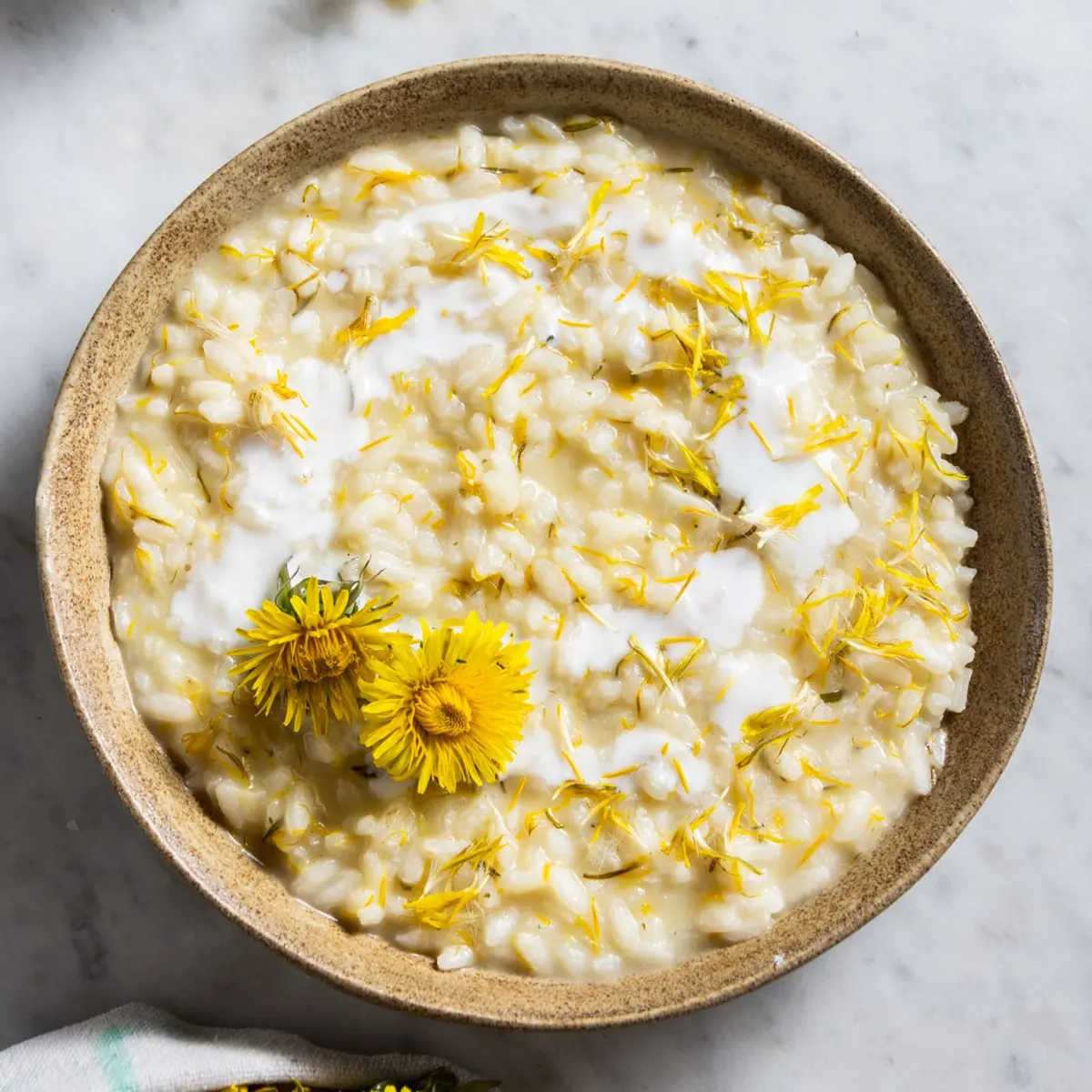 creation thumb for Risotto with dandelion flowers and kefir