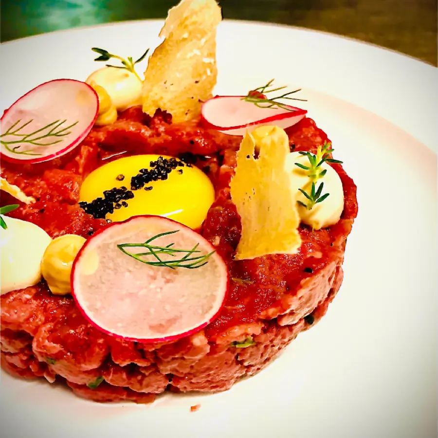 creation thumb for Angus tartare