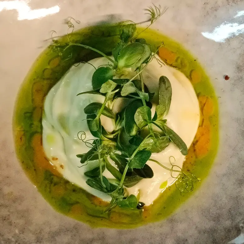 creation thumb for Smoked cauliflower and honeydew foam