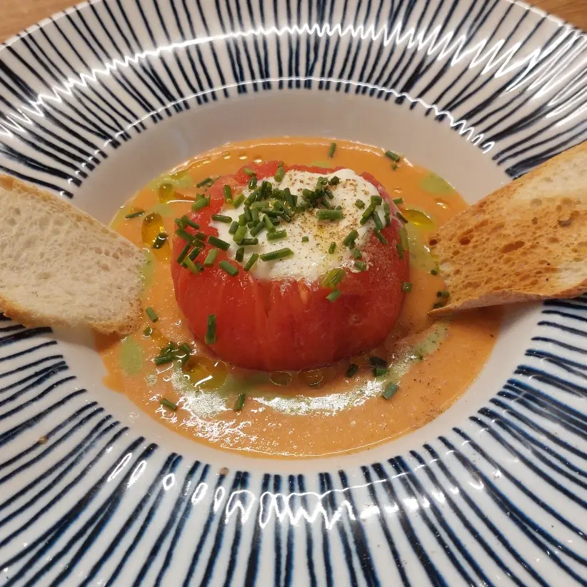 creation thumb for Tomato stuffed with burrata and basil with salmorejo