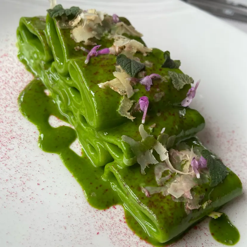 creation thumb for Paccheri Pasta with Wild Garlic Mousse