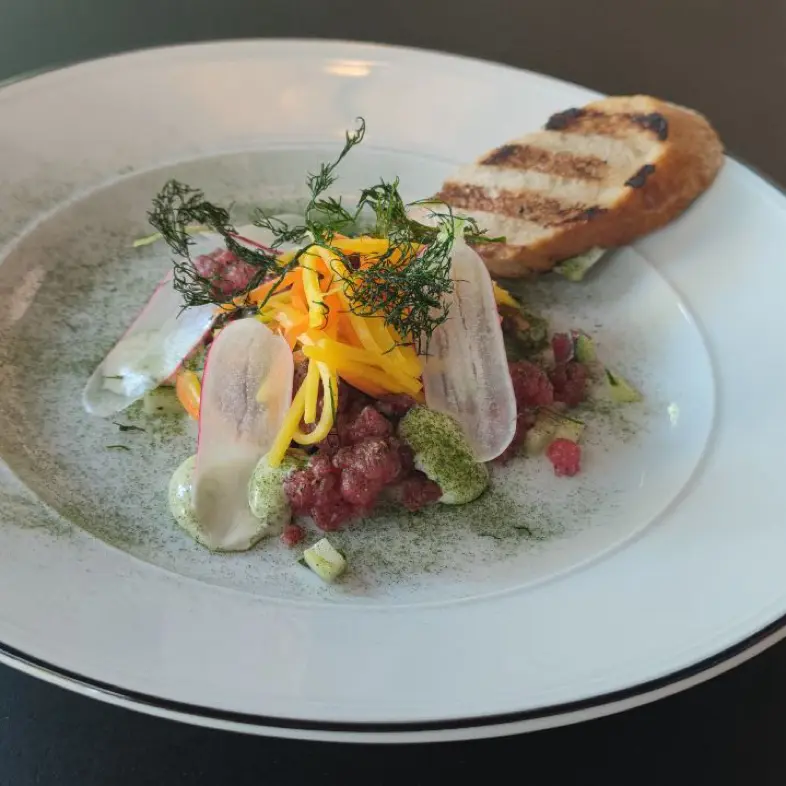 creation thumb for ”Veal in dill” Tartar