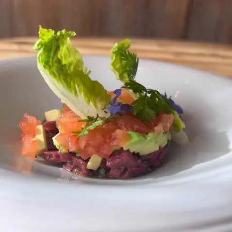 creation thumb for Beef heart tartare & grilled skewer