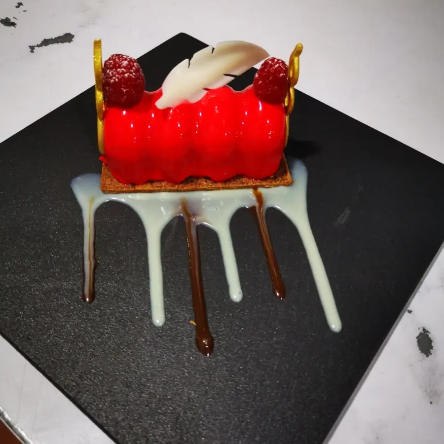 creation thumb for Shiny red glaze