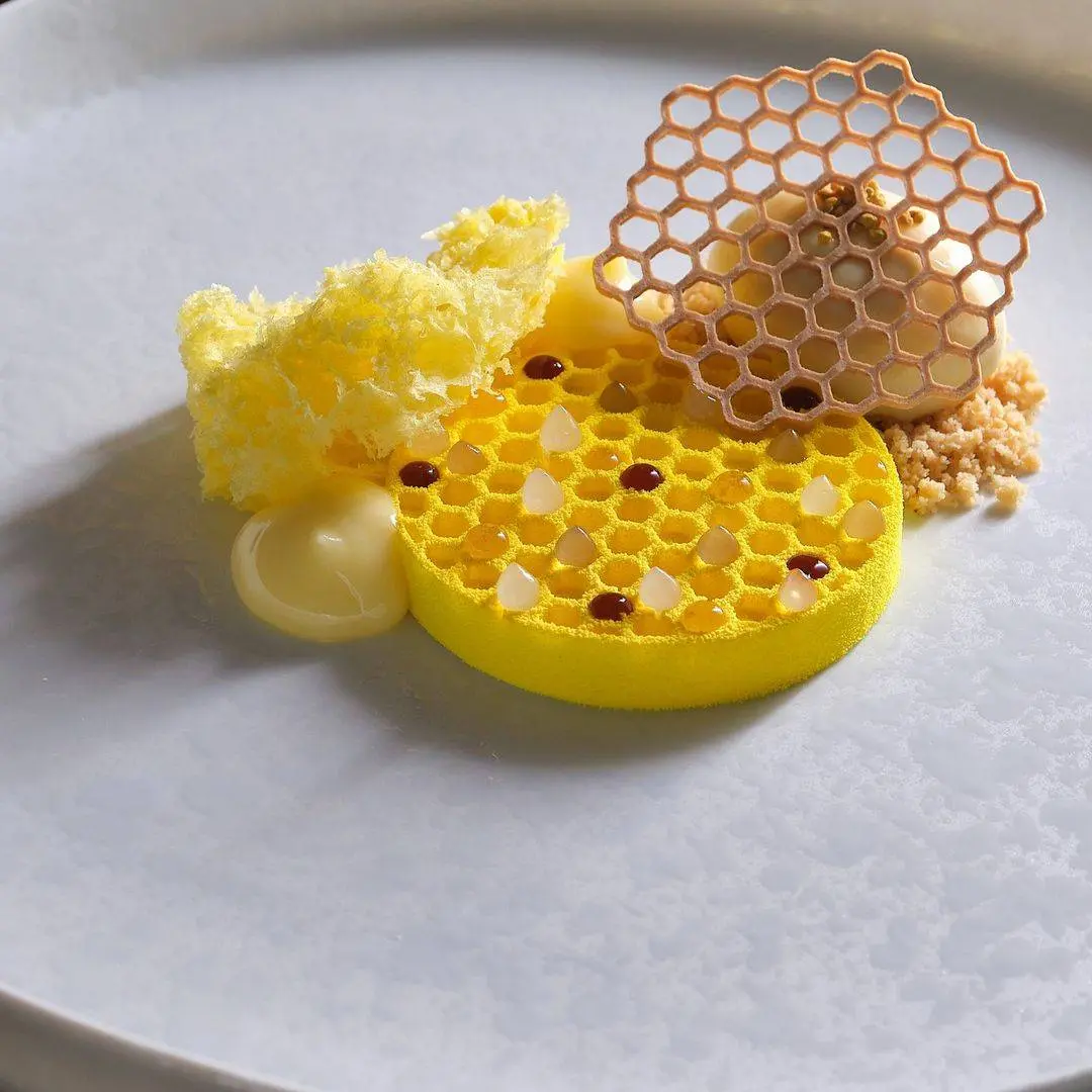 creation thumb for Honeycomb, Lemon Bavarian Cream, Chamomile, Pollen, Honey