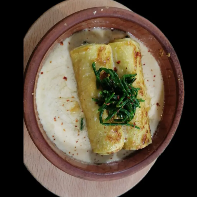creation thumb for Cannelloni with Truffle Mushroom Oil Champagne Sauce