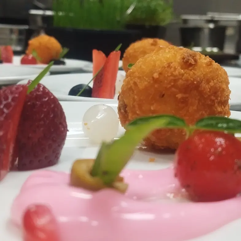 creation thumb for Roasted olive cheese ball