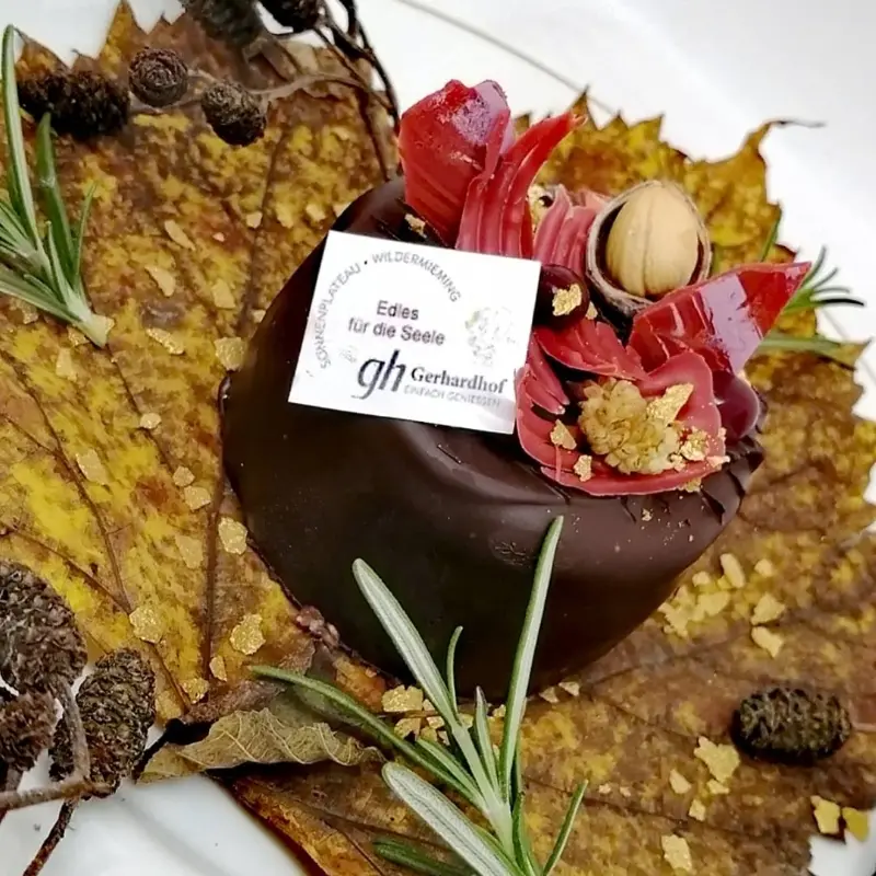 creation thumb for Im Einklang der Natur
🌲🍁🍂🍀🌿🌾
Grex-Gerhardhof-Torte 20-21
Erle/Birkensaft/Nüsse/Maulbeeren/Edelschoki/Bratäpfel/Kürbis/Bauernrahm/Volkorn/Roggen/22 Karat