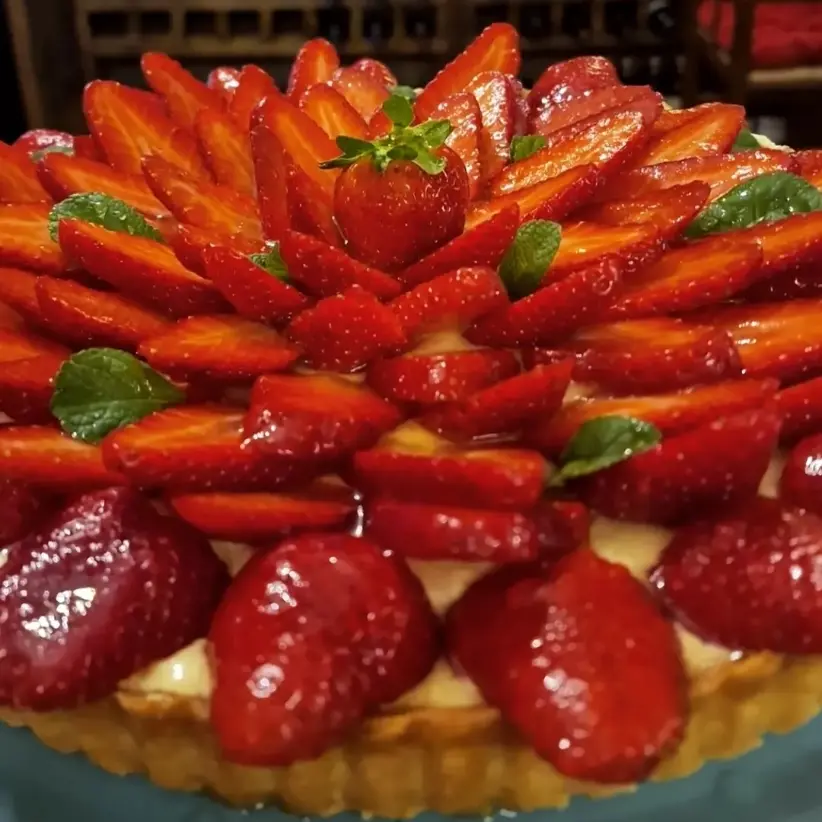 creation thumb for Fresh strawberry tart 