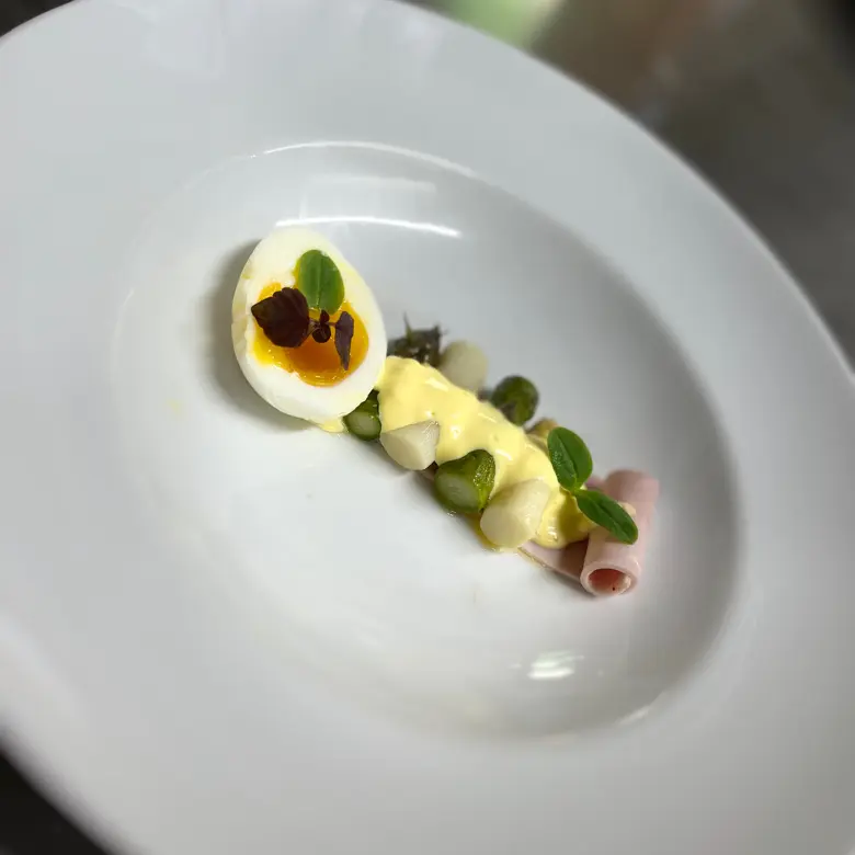 creation thumb for Asparagus | Hollandaise | Beinschinken | Hey