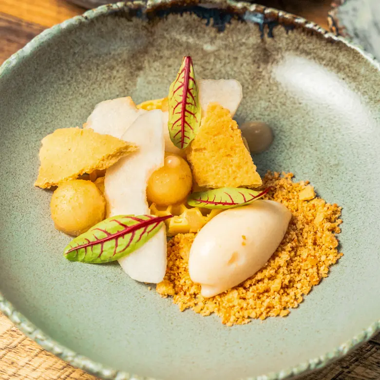 creation thumb for Honey Pastry Cream, Pâte Sucrée & Pear Sorbet