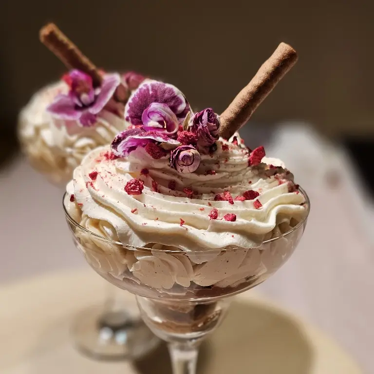 creation thumb for Mascarpone & dark chocolate mousse