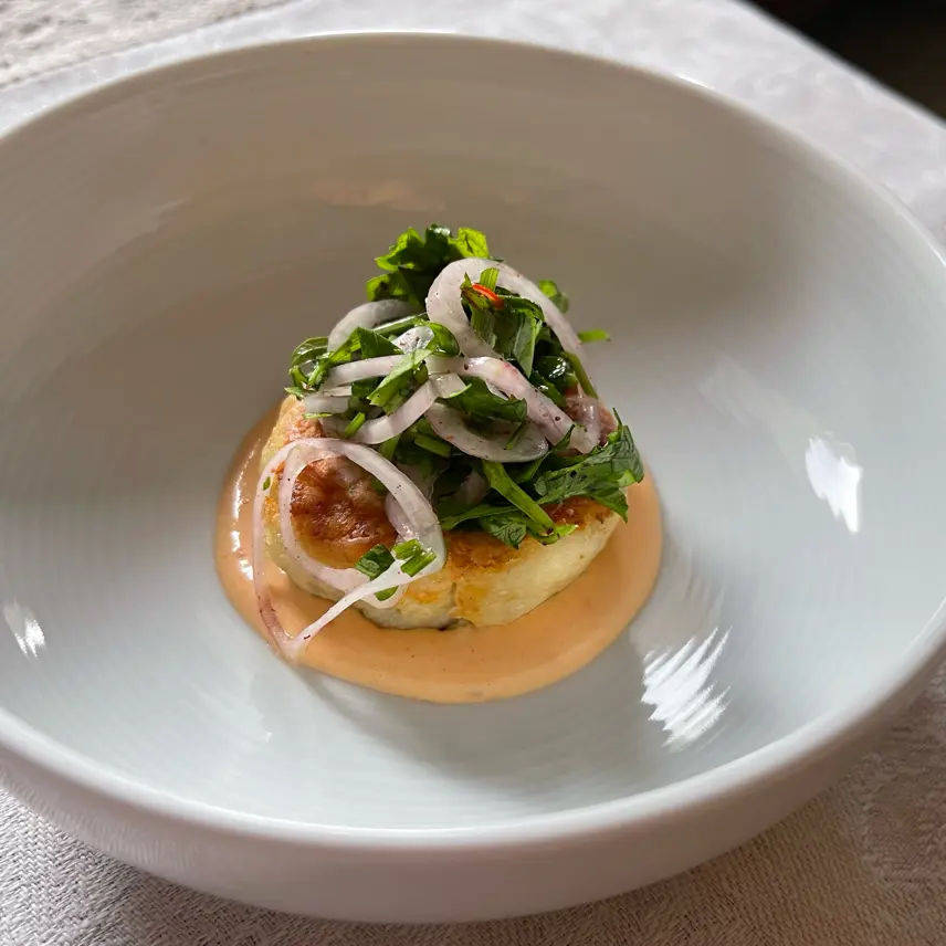 creation thumb for Hühnerkrokette, Paprika-Aioli, Schalotten-Sumach-Salat