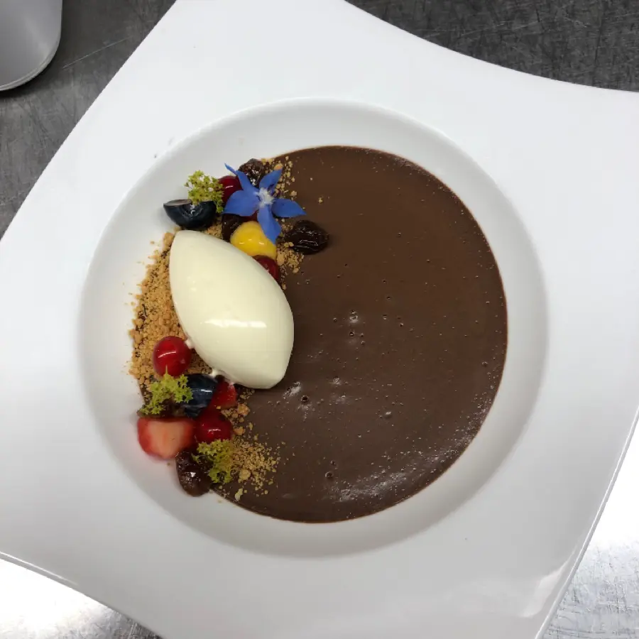 creation thumb for chocolate cream / white coffee ice cream / berries