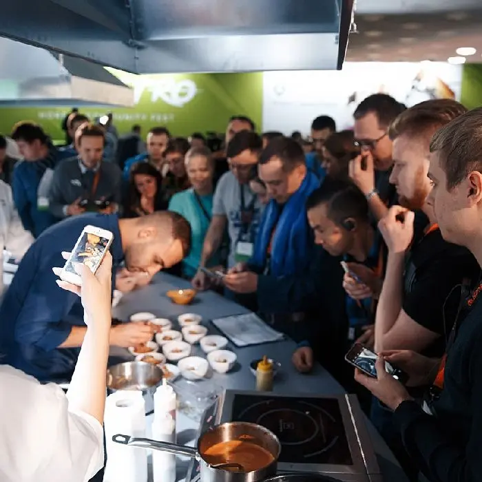 creation thumb for mit Chef Daniel auf der Megustro in Sankt Petersburg.