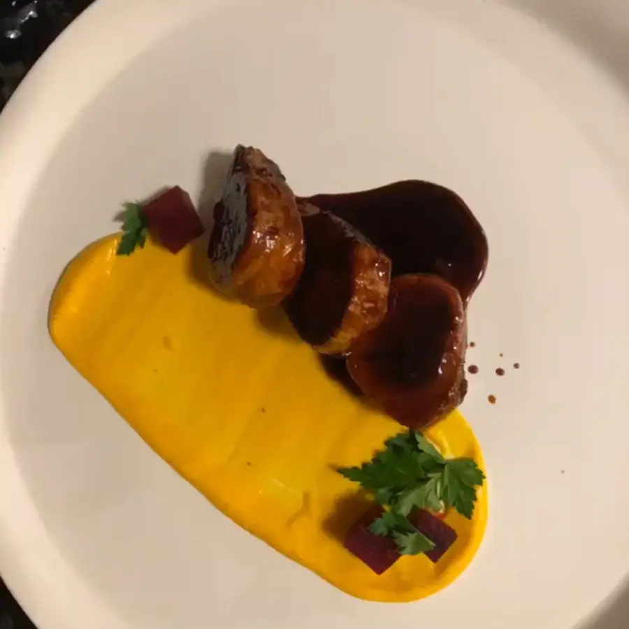 creation thumb for Tenderloin / petimezi sauce / pure carrot / blanche beetroot