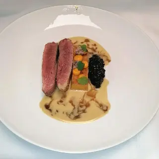 creation thumb for Duck Breast/Albufera Sauce/Red Cabbage/Potatoe
