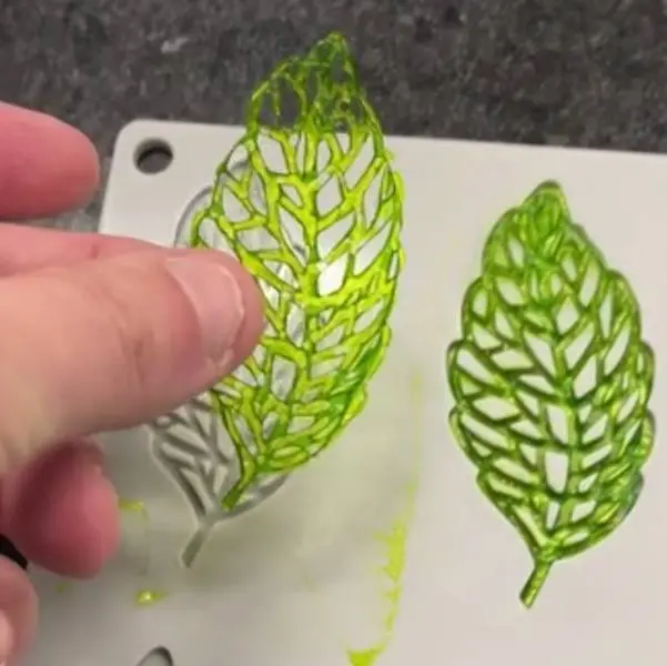 creation thumb for Hühnerbrühe knusprig