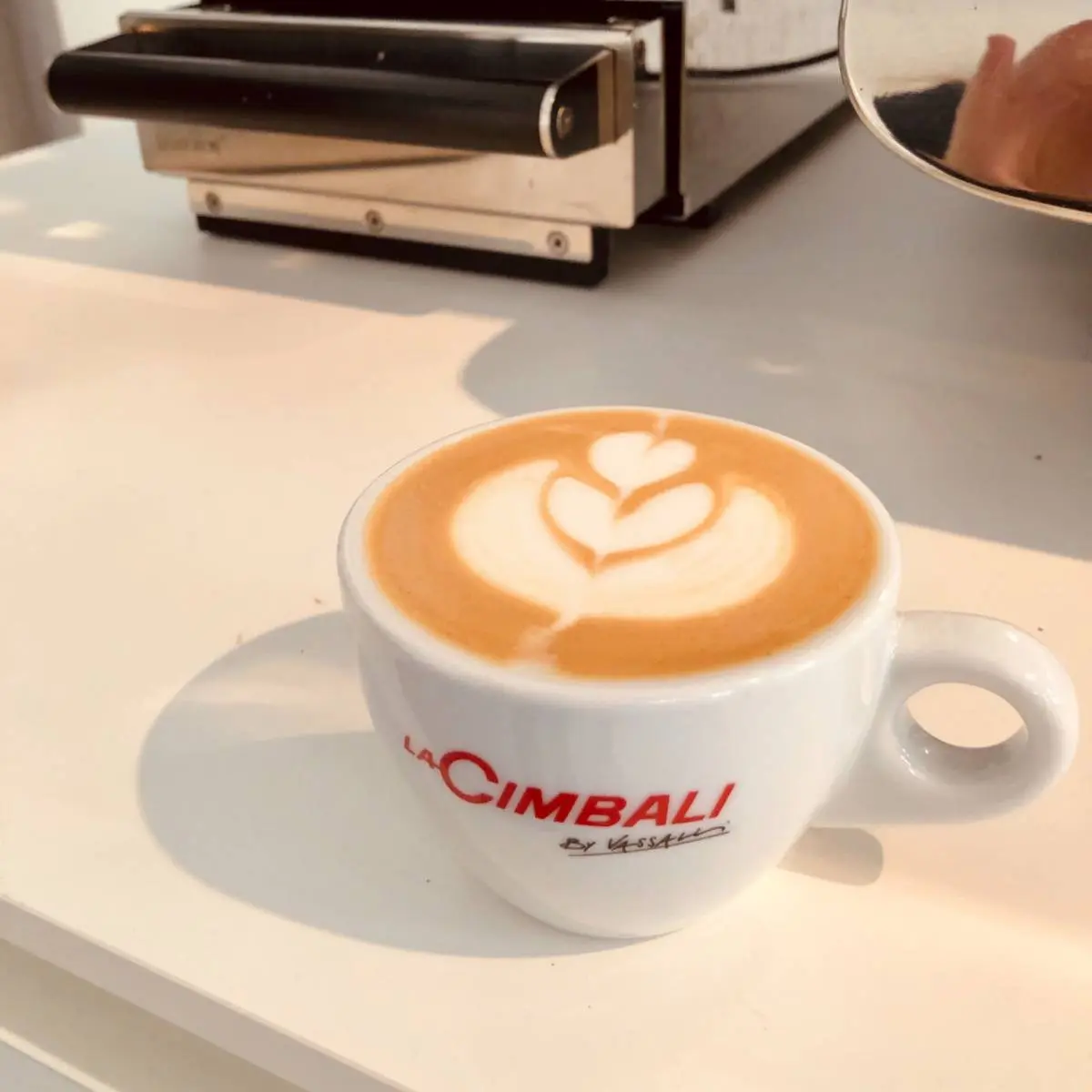 creation thumb for Latte Art Cappuccino by Dario Pieber ☕