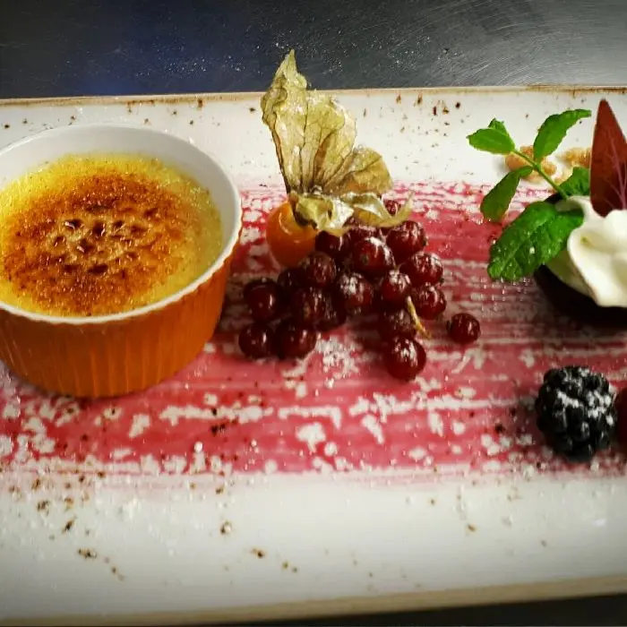 creation thumb for Creme brulee mit Vanille Orangen Mousse