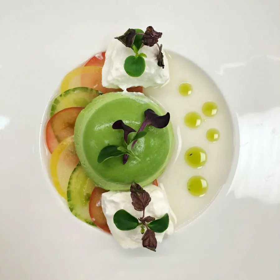 creation thumb for Burrata-bunte Tomaten-Ruccola-Mouse-Tomatenessenz