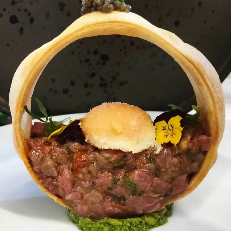 creation thumb for Beef Tartare "Kefalonian meet pie"