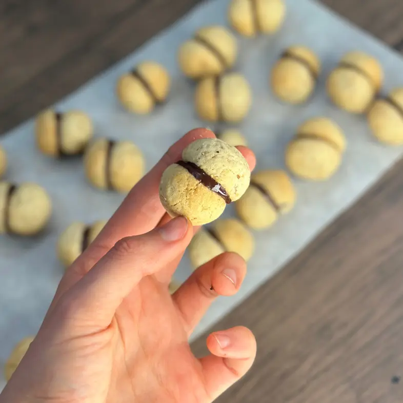 creation thumb for Vegan & Gluten-Free ‘Baci di Dama’
