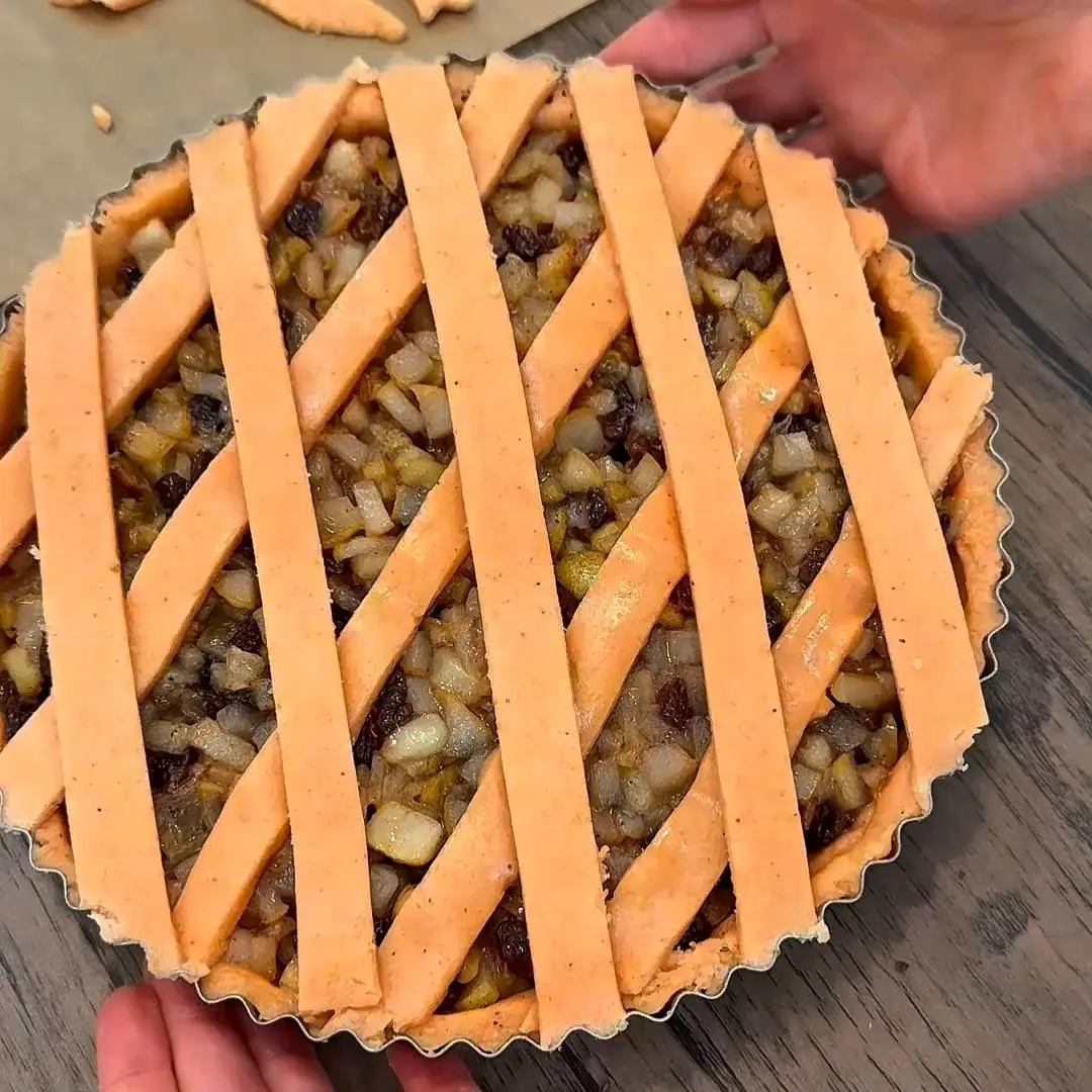 creation thumb for Vegan & Gluten-Free Lentil and Pear Pie