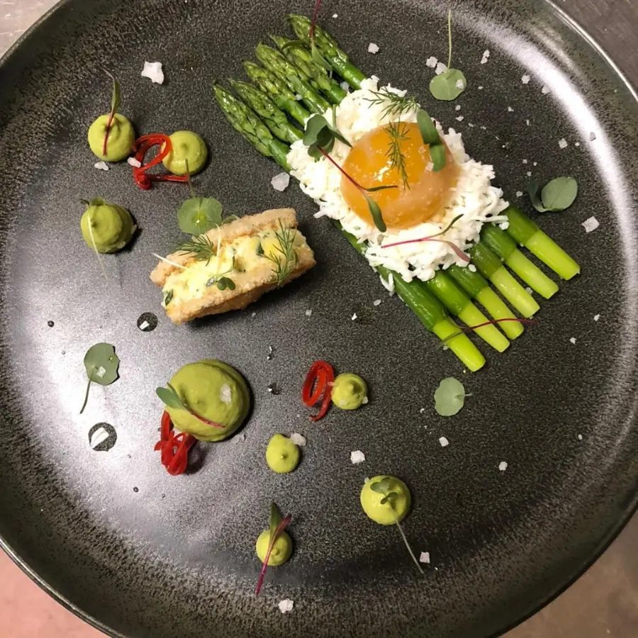 creation thumb for Asparagus mimosa with confit egg yolk