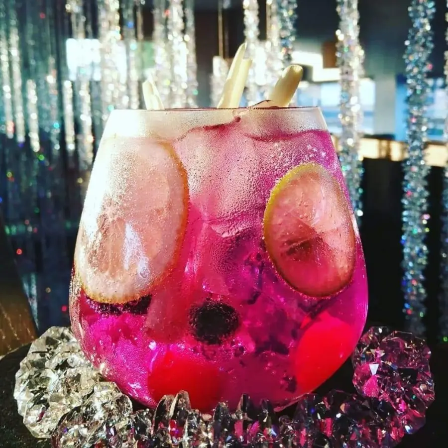 creation thumb for Lady's Gin& Tonic!