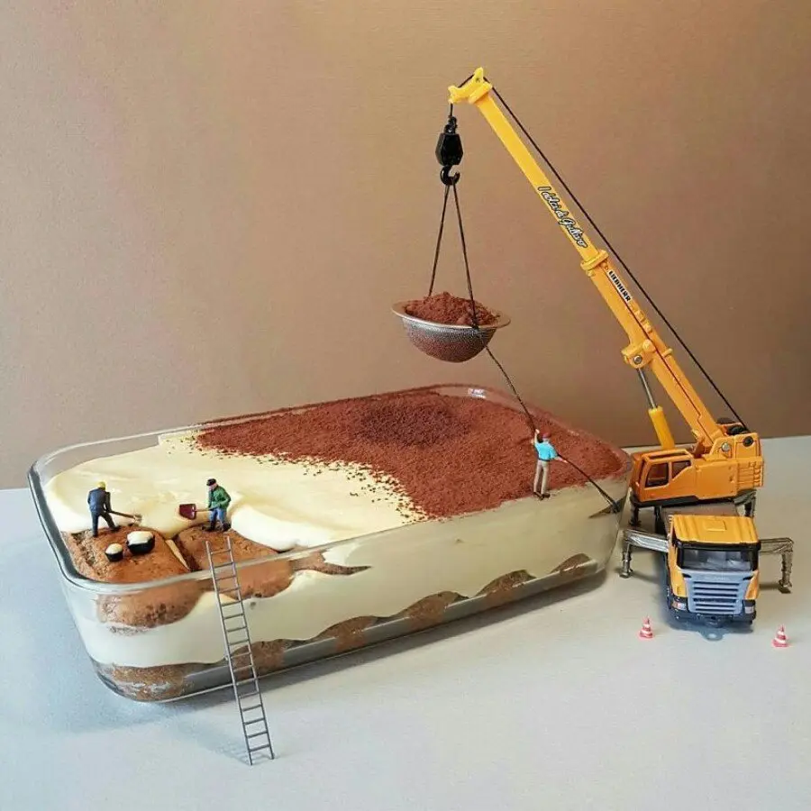 creation thumb for Italienischer Patissier baut reale Welt mit Desserts