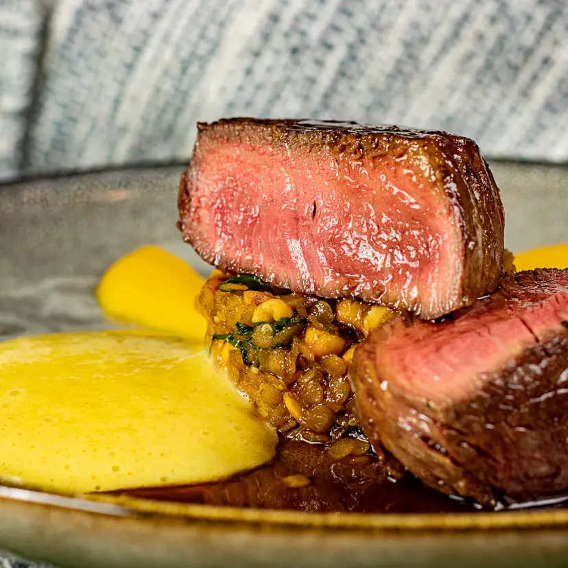 creation thumb for Tenderloin, lentils, béarnaise foam and jus
