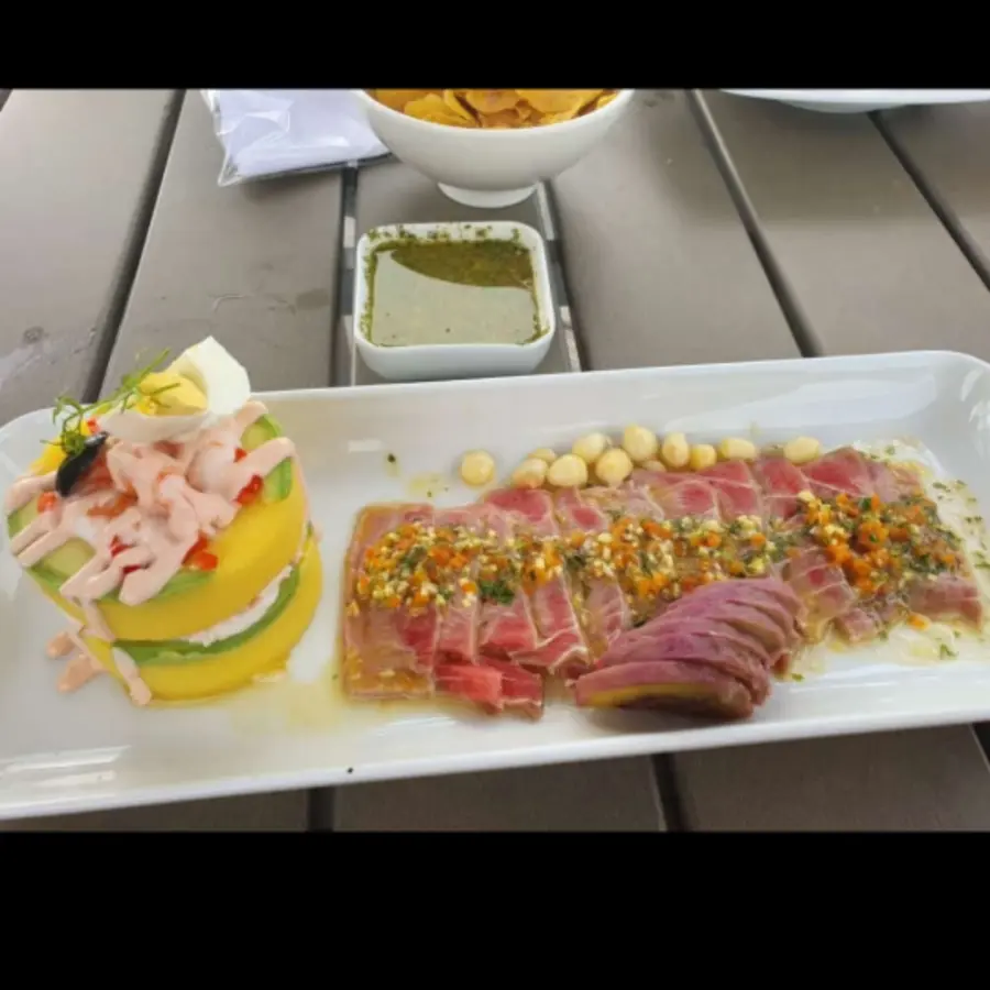 creation thumb for Tiradito atún rojo causa de camarones