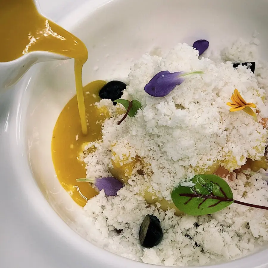 creation thumb for Passion fruit soap, fruit tartare and coconut snow