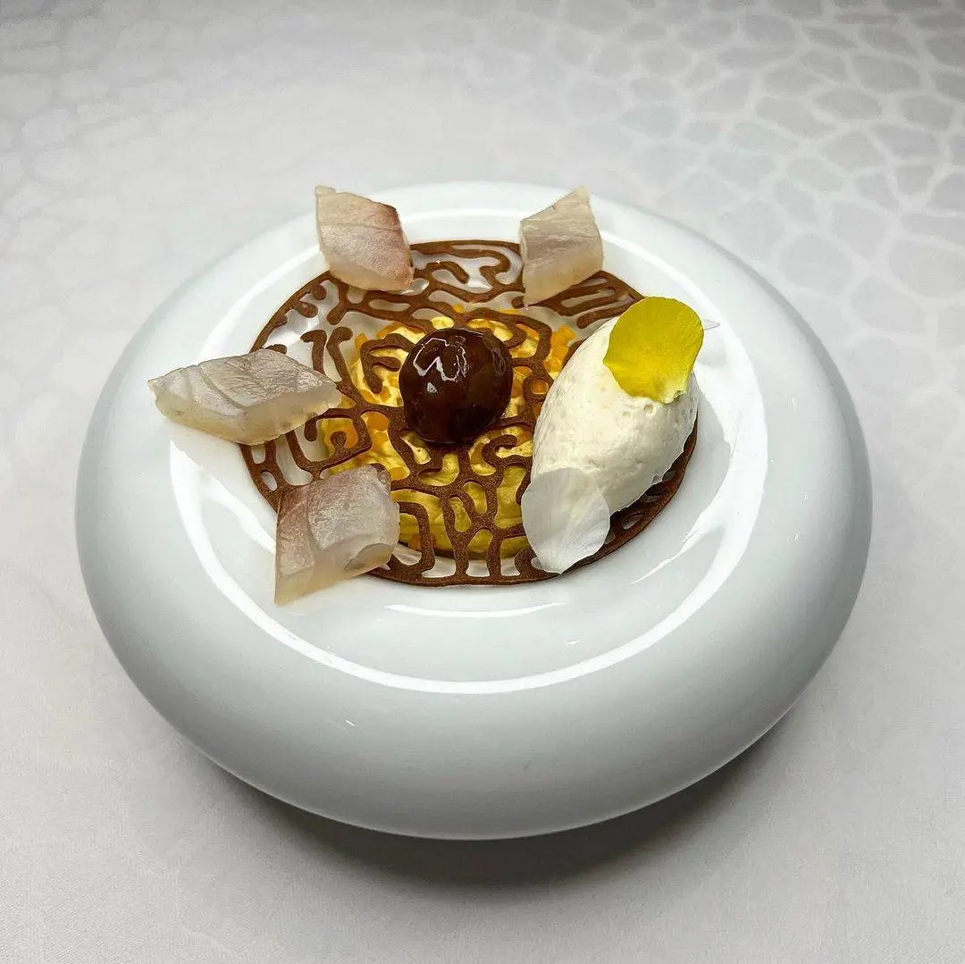 creation thumb for Smoked Sea Bream Tartare, Butternut Cream, Chestnut Cream 