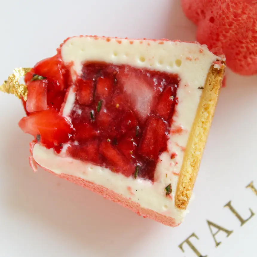 creation thumb for Liquid strawberry filling