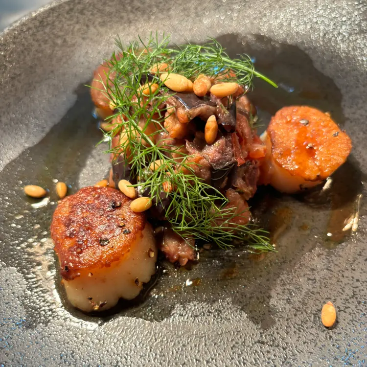 creation thumb for Seared Scallops, caponata