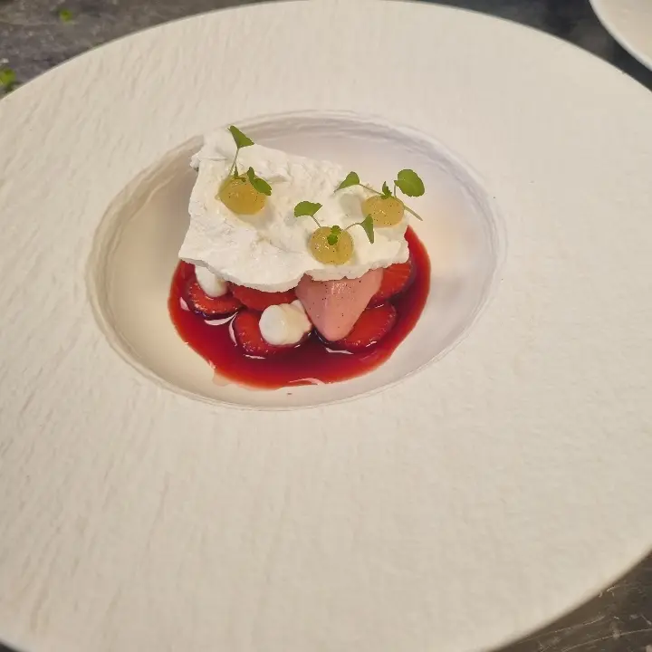 creation thumb for Strawberry panna cotta