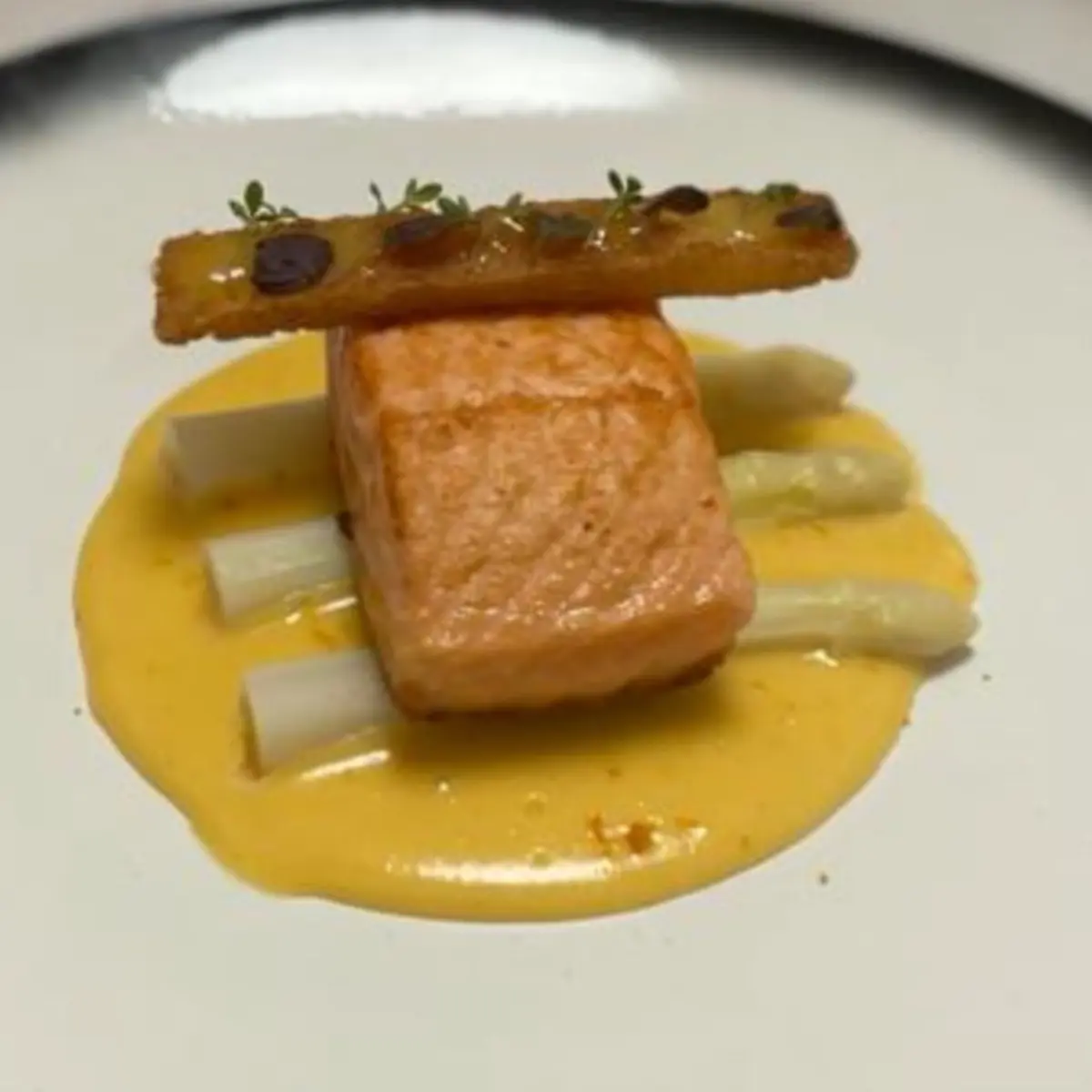 creation thumb for Salmon / Asparagus / Sauce Maltese