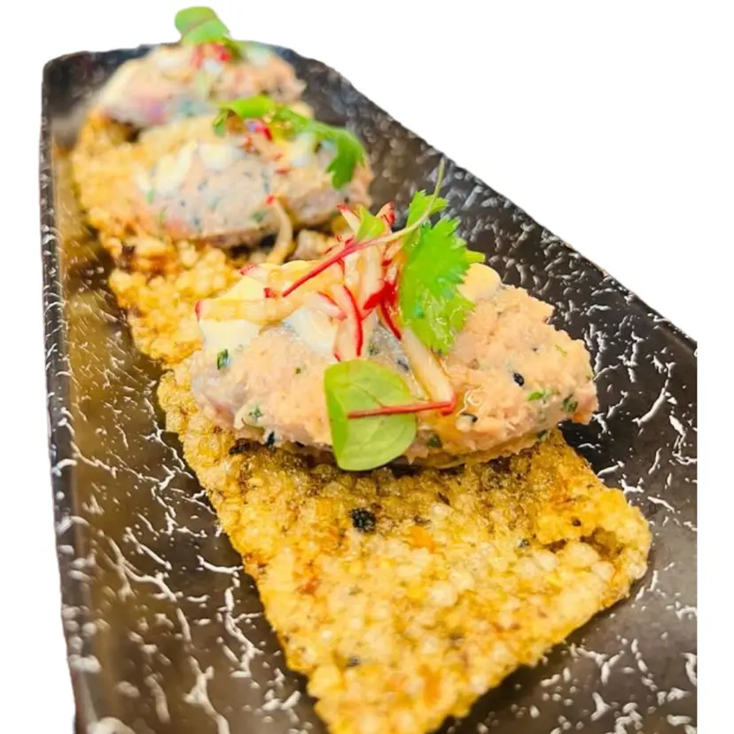 creation thumb for Salmon lomi lomi | Tapioca Cracker