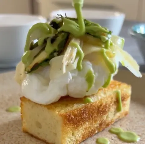 creation thumb for Poached Egg and Asparagus Toast