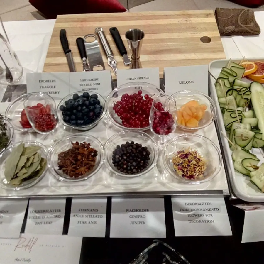 creation thumb for INGREDIENTS GIN-TONIC