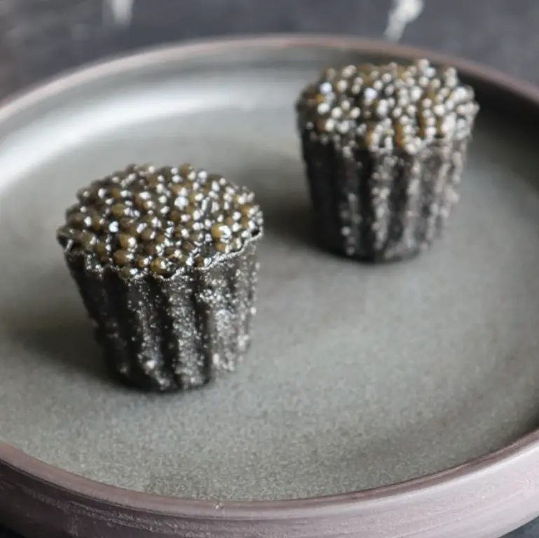 creation thumb for Squid Ink Pietee with Oyster Emulsion and Kingfish Tartare