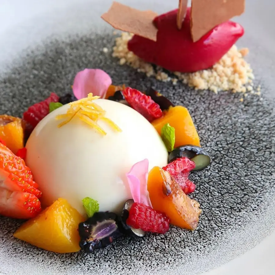 creation thumb for Camomile panna cotta