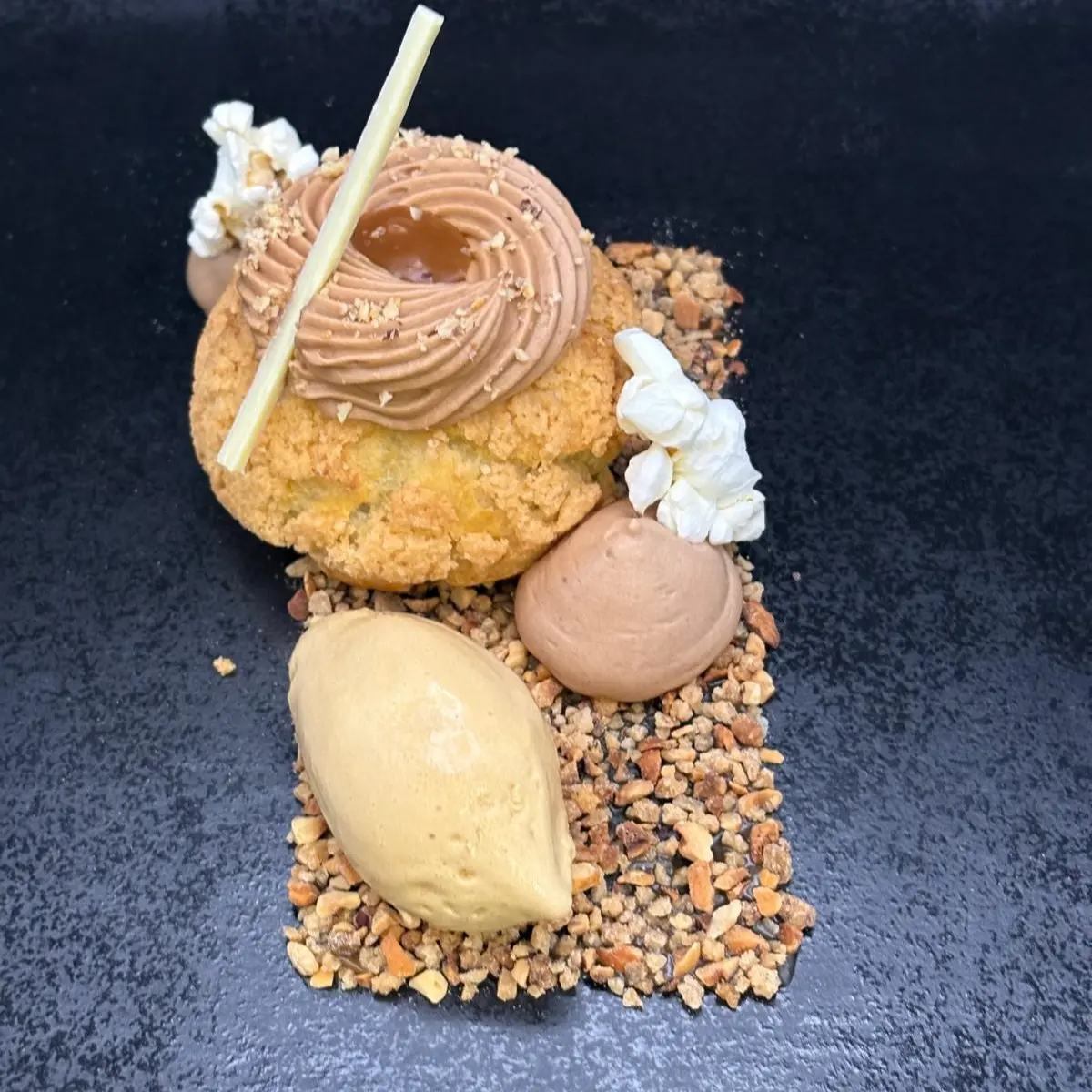 creation thumb for Nougat Profiteroles · Popcorn · Salzkaramelleis